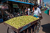 Kumbakonam Tamil-Nadu. The bazaar